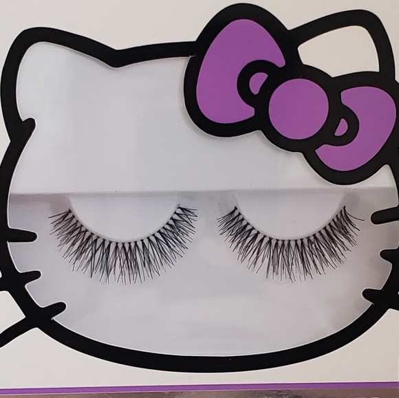 🐢2/$15 Hello Kitty Lashes Au Naturel - Picture 3 of 5